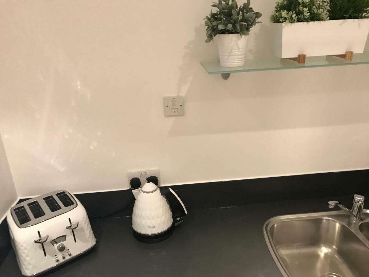 Luxury 2 Bed Apartment Witney Kültér fotó