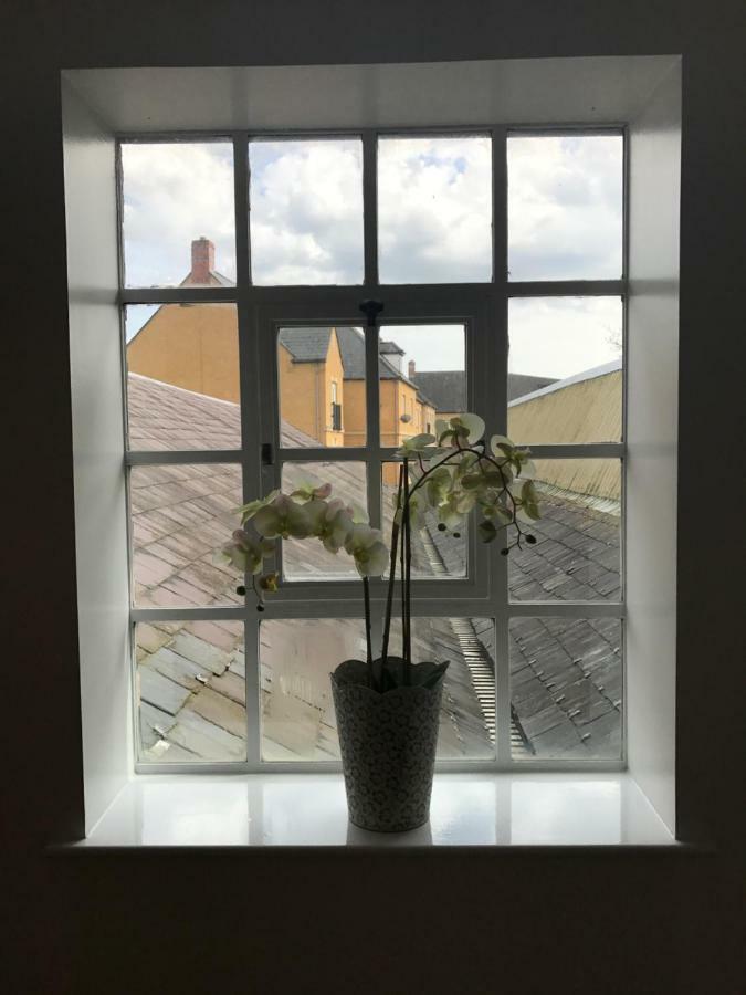 Luxury 2 Bed Apartment Witney Kültér fotó
