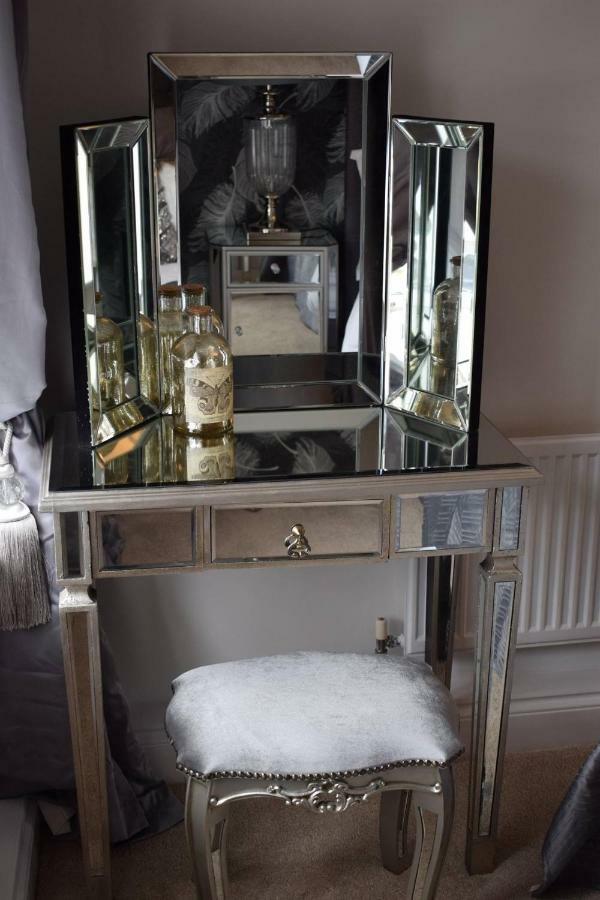 Luxury 2 Bed Apartment Witney Kültér fotó